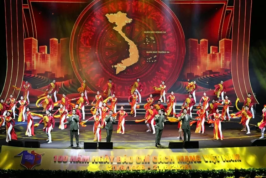 Tôn vinh những thành tựu của Báo chí cách mạng Việt Nam trong 100 năm qua