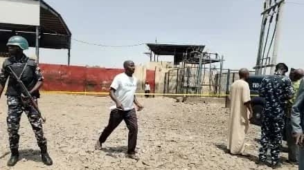 Nổ xe tải do bom tự chế khiến 20 người thương vong ở thành phố Kano, Nigeria