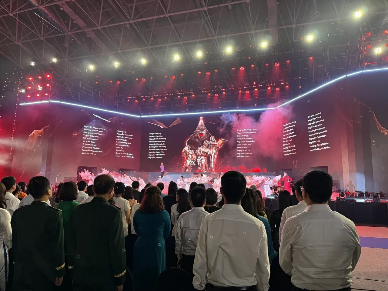 Vinh danh 100 năm Báo chí Cách mạng Việt Nam: ‘Thép trong bút, lửa trong tim’ Vinh danh 100 năm Báo chí Cách mạng Việt Nam: ‘Thép trong bút, lửa trong tim’