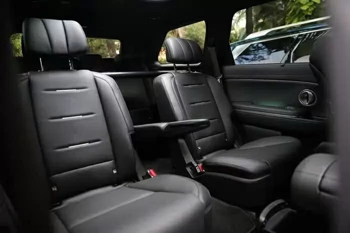 Hyundai Palisade 2025 trang bị cổng sạc USB-C 100W ở cả 3 hàng ghế Hyundai Palisade 2025 trang bị cổng sạc USB-C 100W ở cả 3 hàng ghế