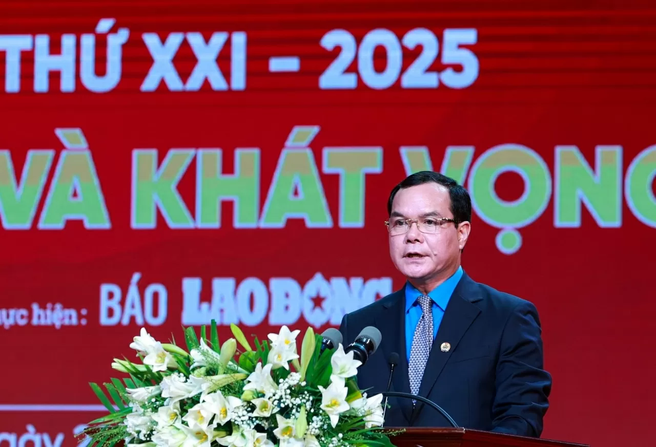 Vinh Quang Việt Nam 2025: Tự hào những tấm gương cống hiến, khơi dậy khát vọng phát triển Vinh Quang Việt Nam 2025: Tự hào những tấm gương cống hiến, khơi dậy khát vọng phát triển