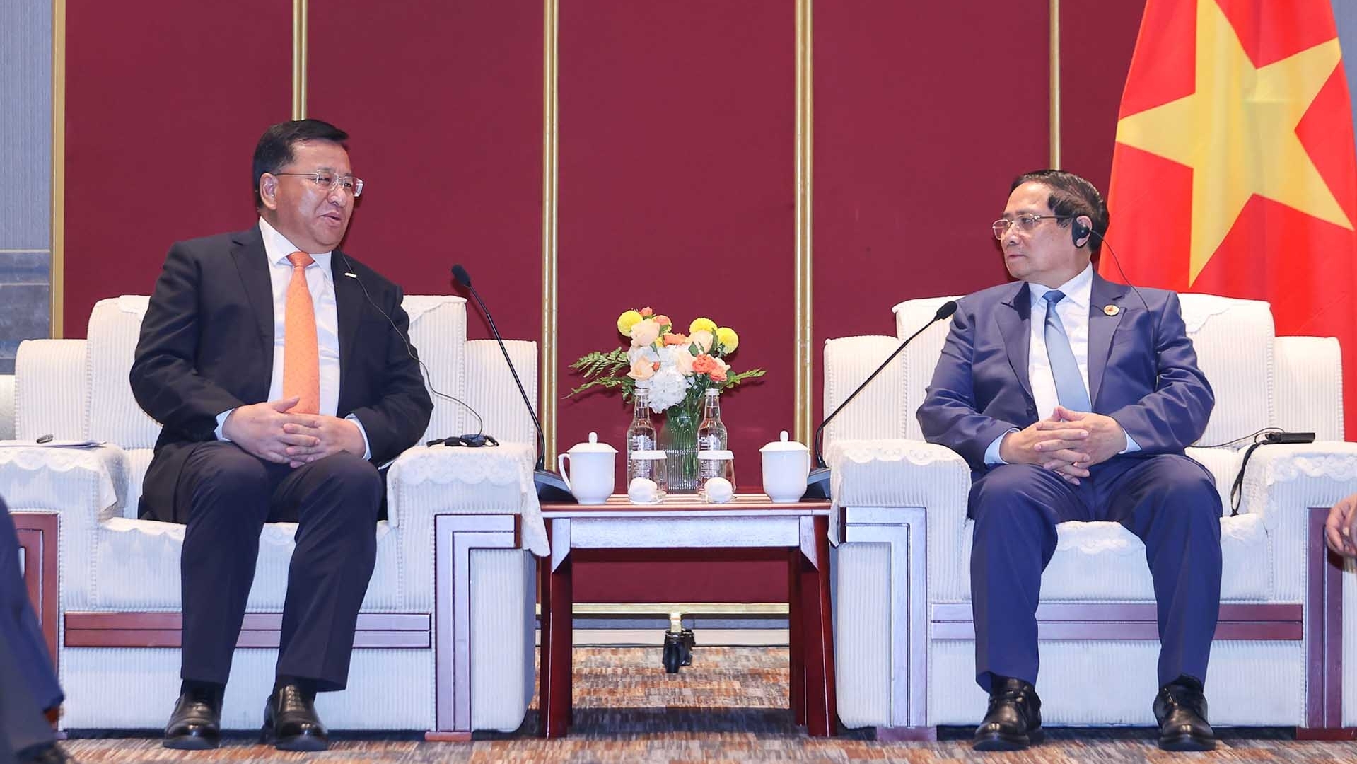 Thủ tướng làm việc với lãnh đạo các tập đoàn lớn của Trung Quốc