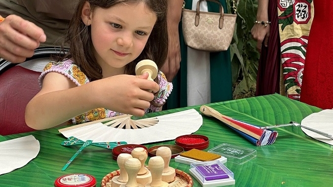 Tuần Việt Nam tại Saint Herblain thu hút đông đảo bạn bè Pháp