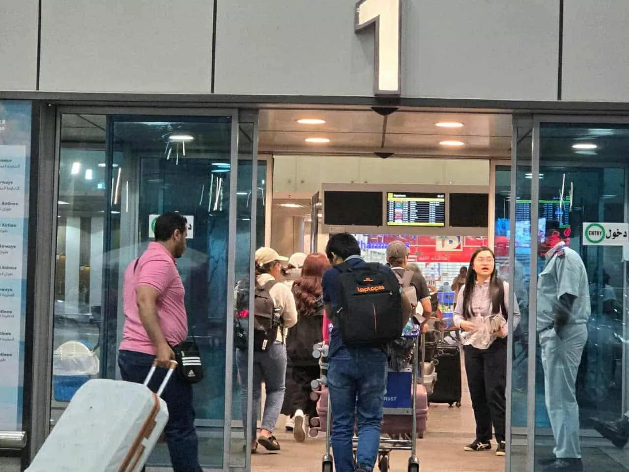 Bảo hộ công dân Việt Nam tại Israel và Iran: Gần 50 công dân nhập cảnh Ai Cập an toàn, Đại sứ quán tiếp tục triển khai ứng phó với những diễn biến mới