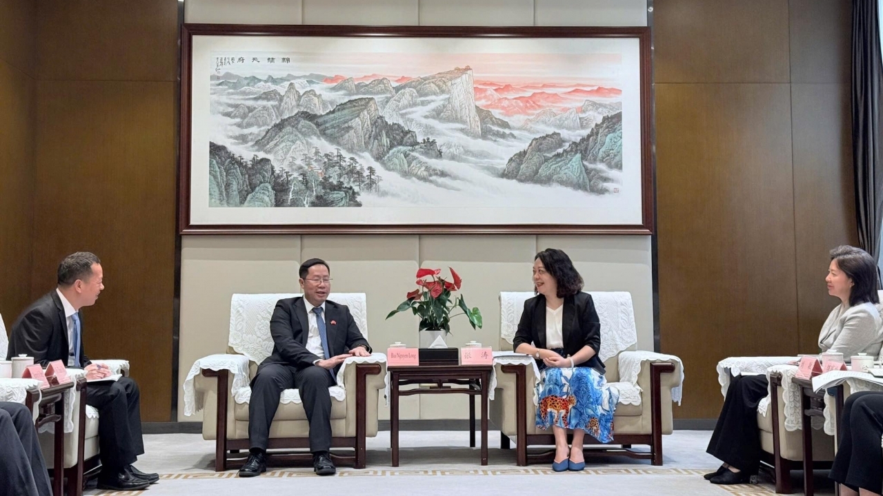 Thúc đẩy giao lưu hợp tác giữa Việt Nam và tỉnh Tứ Xuyên, Trung Quốc