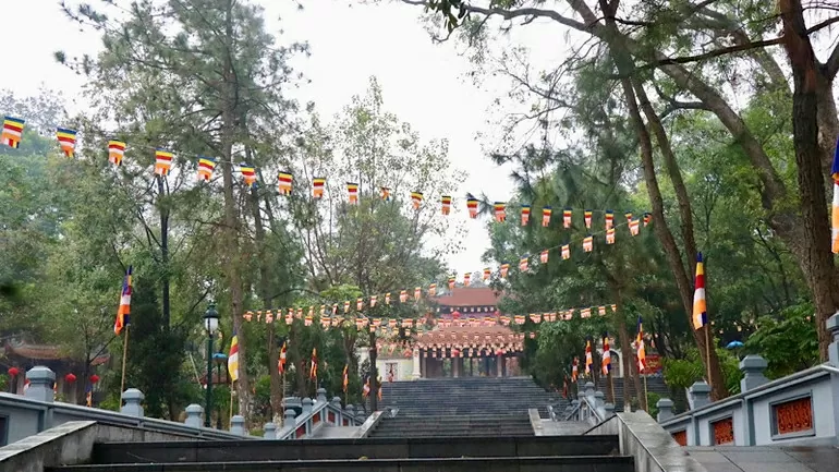 Đường lên đồi Lim. (Nguồn: Nhân dân)