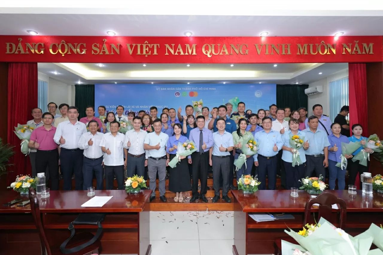 TP. Hồ Chí Minh vinh danh lực lượng xe buýt thúc đẩy chuyển đổi số ngành giao thông TP. Hồ Chí Minh vinh danh lực lượng xe buýt thúc đẩy chuyển đổi số ngành giao thông