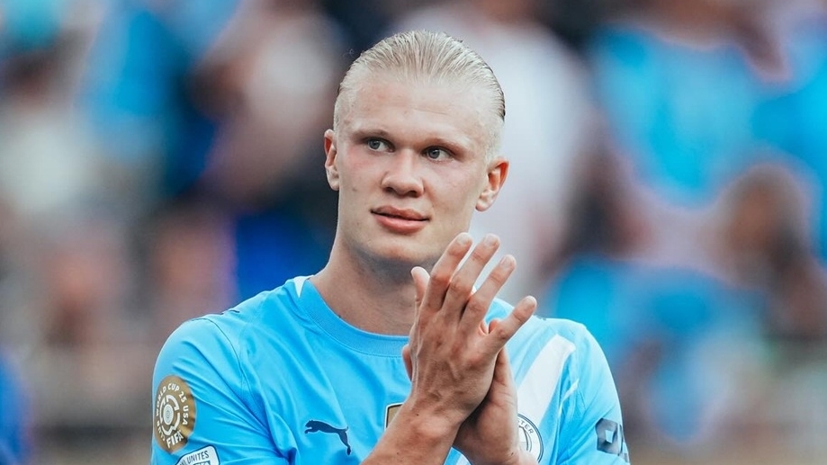 Đạt mốc 300 bàn thắng, Haaland sánh vai với Mbappe