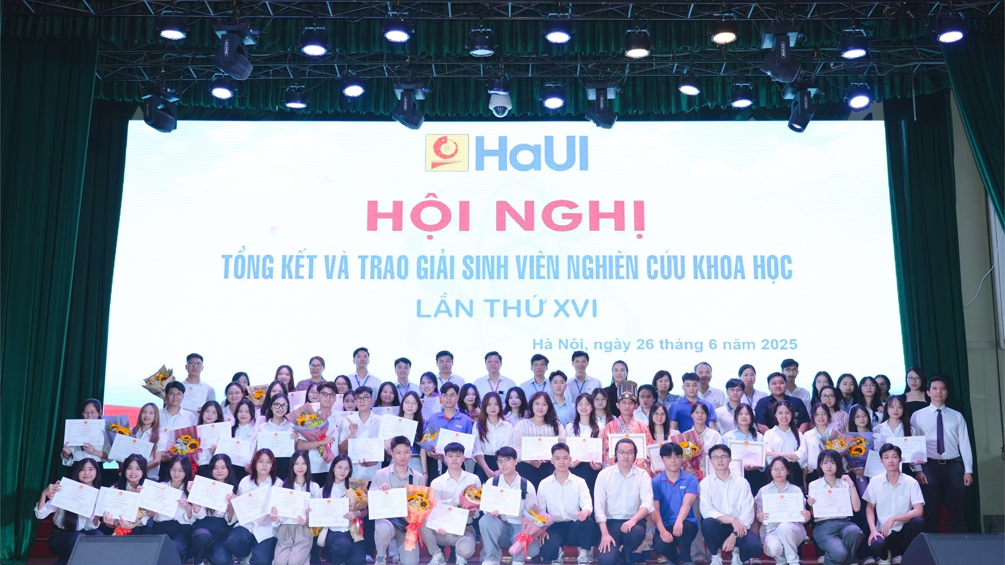 Từ giảng đường ra thế giới: Sinh viên HaUI ghi danh trên các tạp chí khoa học quốc tế