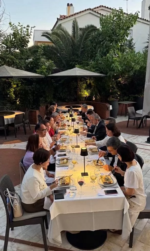 Việt Nam đã bàn giao chức Chủ tịch luân phiên Uỷ ban ASEAN tại Hy Lạp Việt Nam bàn giao chức Chủ tịch luân phiên Uỷ ban ASEAN tại Hy Lạp