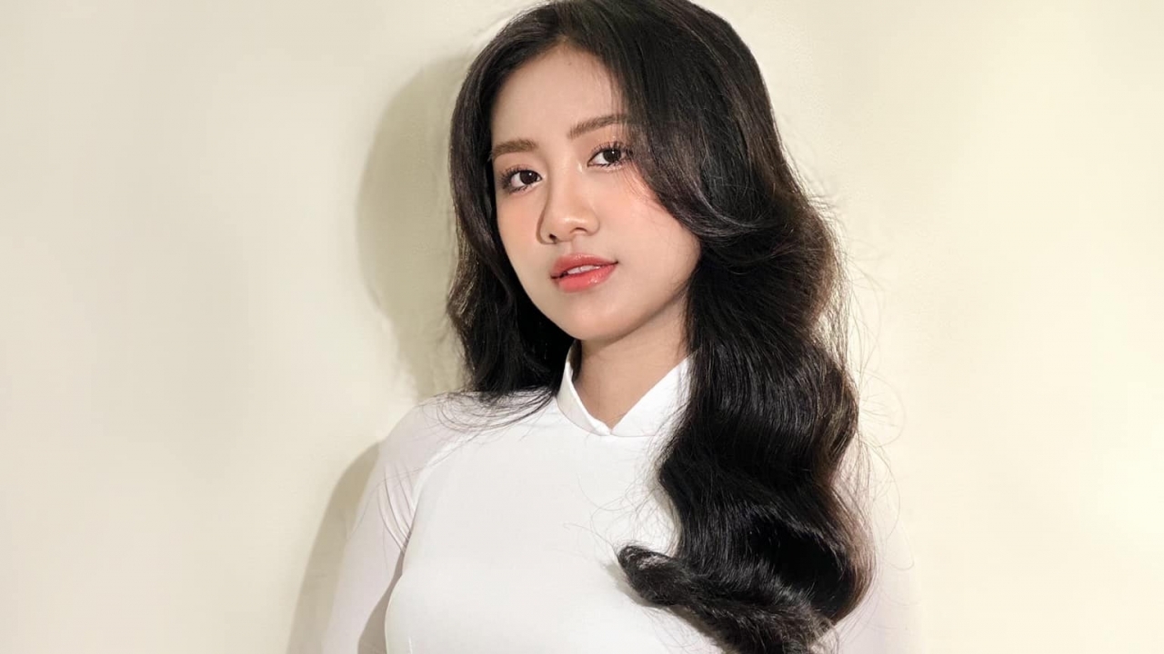 Nhan sắc trong trẻo của Hoa hậu Hà Trúc Linh