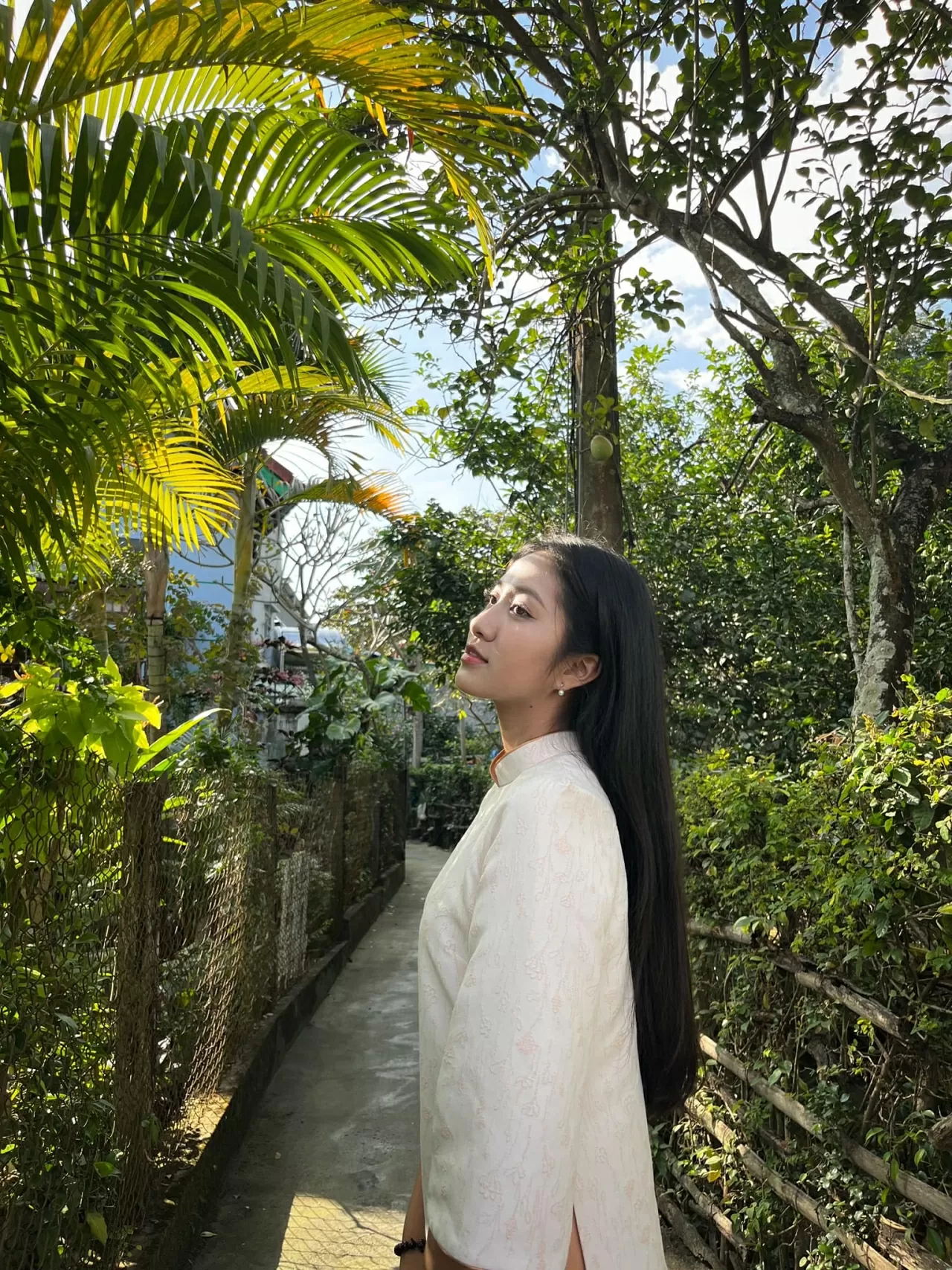 Nhan sắc trong trẻo của Hoa hậu Hà Trúc Linh