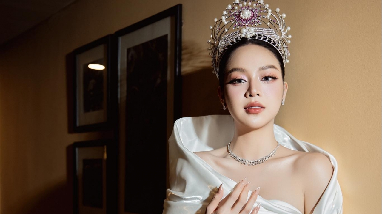 Sao Việt: Hoa hậu Huỳnh Thị Thanh Thủy cuốn hút với đầm dạ hội