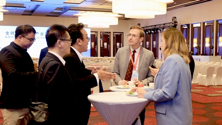 Hợp tác BRICS bứt tốc tại Bắc Kinh: 12 dự án công nghiệp chất lượng cao, trị giá hơn 4 tỷ USD được ký kết