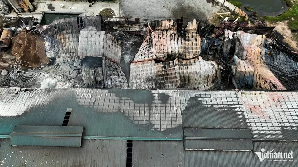 Hưng Yên: Đám cháy lớn tại xưởng tái chế phế liệu được dập tắt hoàn toàn Hưng Yên: Đám cháy lớn tại xưởng tái chế phế liệu được dập tắt hoàn toàn