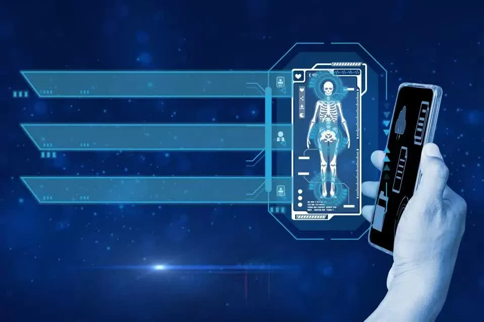 Nhờ ChatGPT chuẩn đoán bệnh, nam thanh niên hoảng hốt cầu cứu bác sĩ