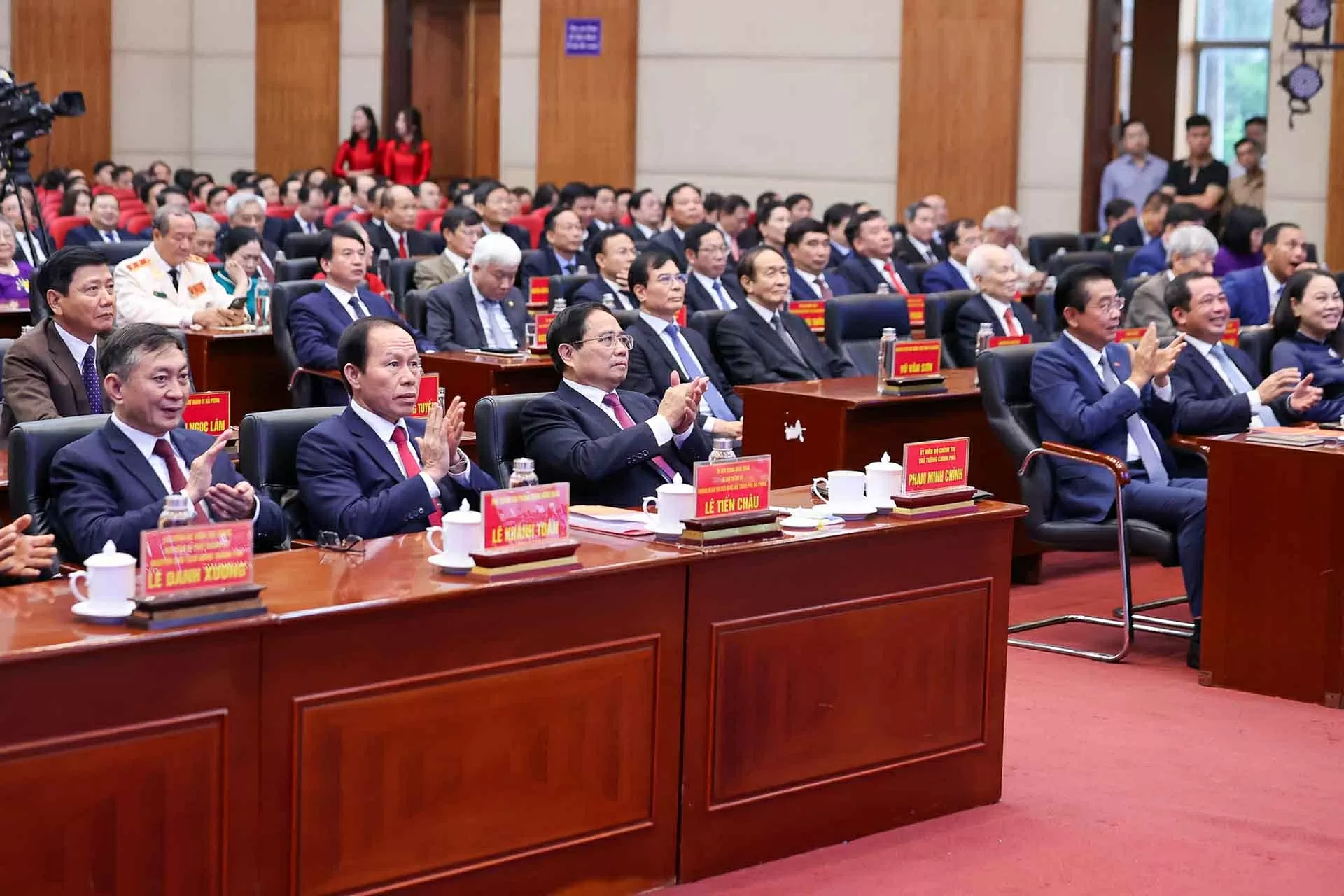 Thủ tướng Phạm Minh Chính: Lễ công bố chính quyền địa phương 2 cấp là sự kiện lịch sử - ngày hội của non sông