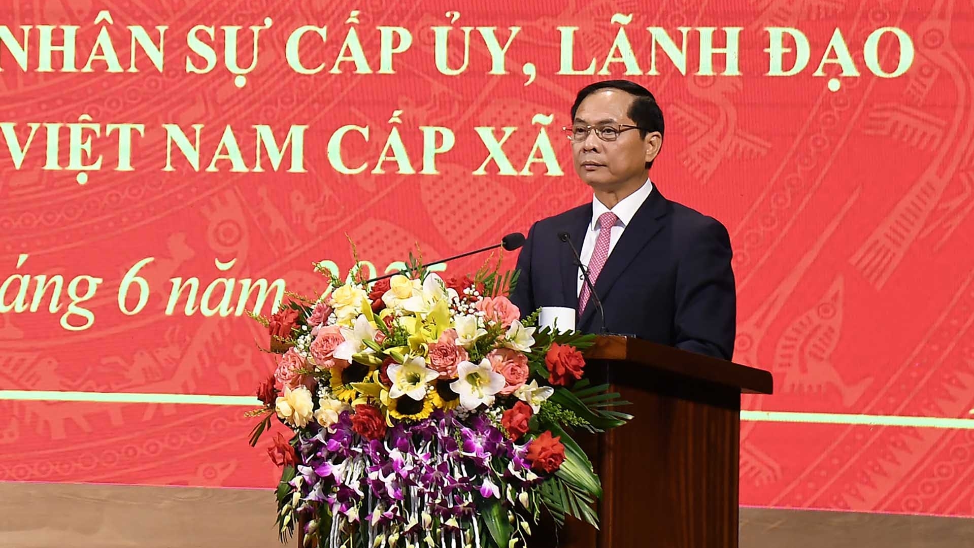 Chính quyền hai cấp tỉnh Điện Biên phải thấm nhuần tinh thần phục vụ nhân dân