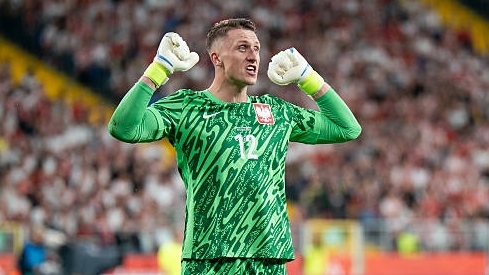 Man Utd bị cấm thực hiện vụ chuyển nhượng thay thế thủ  môn Onana