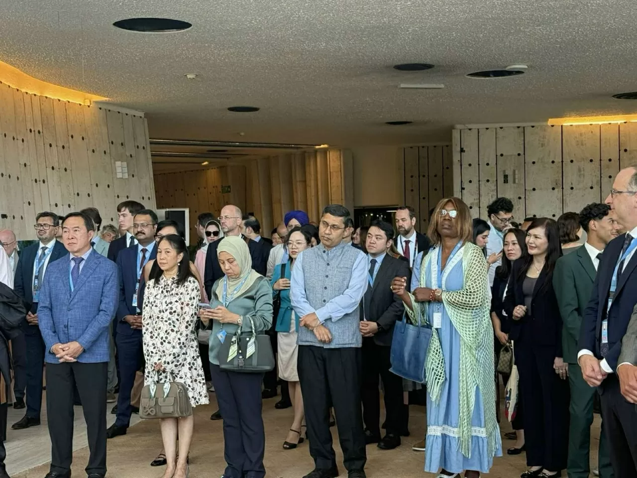 Một Việt Nam bản sắc, nhân văn và hội nhập qua những bức ảnh sống động tại Geneva, Thụy Sỹ Một Việt Nam bản sắc, nhân văn và hội nhập qua những bức ảnh sống động tại Geneva, Thụy Sỹ