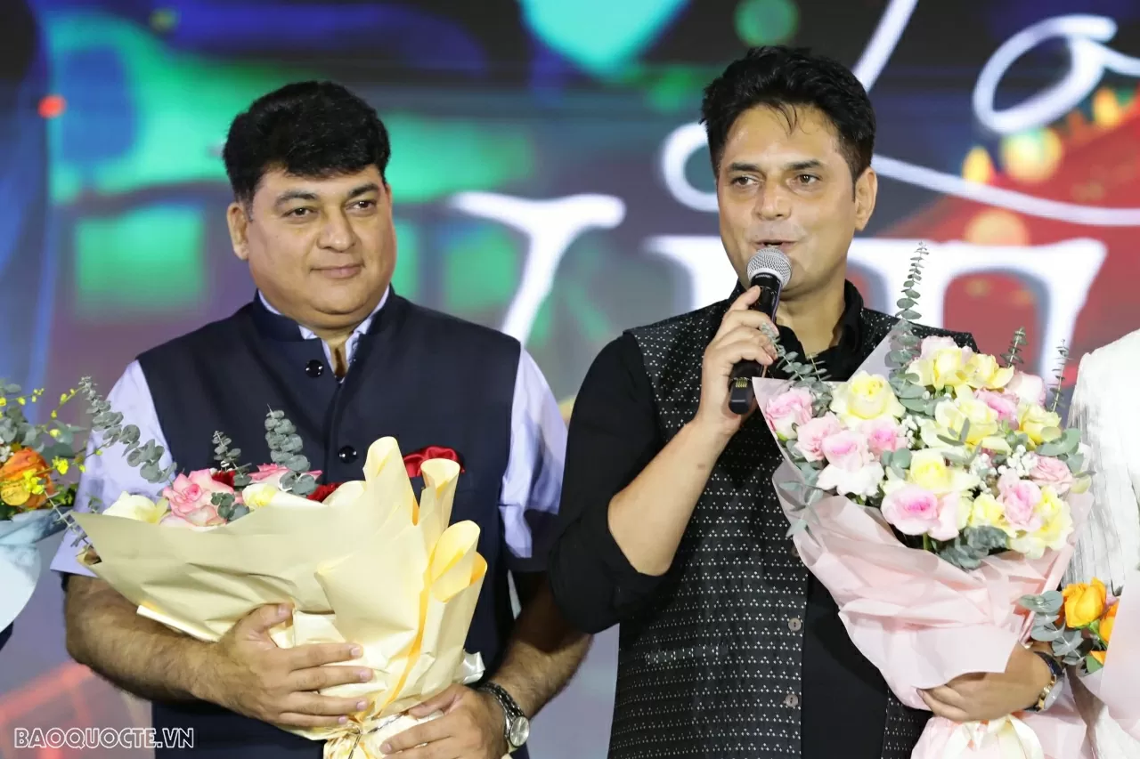 ‘Love in Vietnam’: Khi điện ảnh kết nối văn hóa và du lịch Đà Nẵng ‘Love in Vietnam’: Khi điện ảnh kết nối văn hóa và du lịch Đà Nẵng