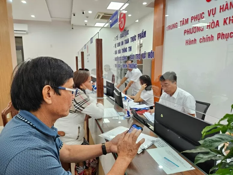 'Sắp xếp lại giang sơn' để đất nước vươn mình 'Sắp xếp lại giang sơn' để đất nước vươn mình