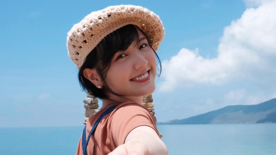 Sao Việt: Hải Tú đăng ảnh xinh tươi, Mai Phương Thúy khoe eo thon