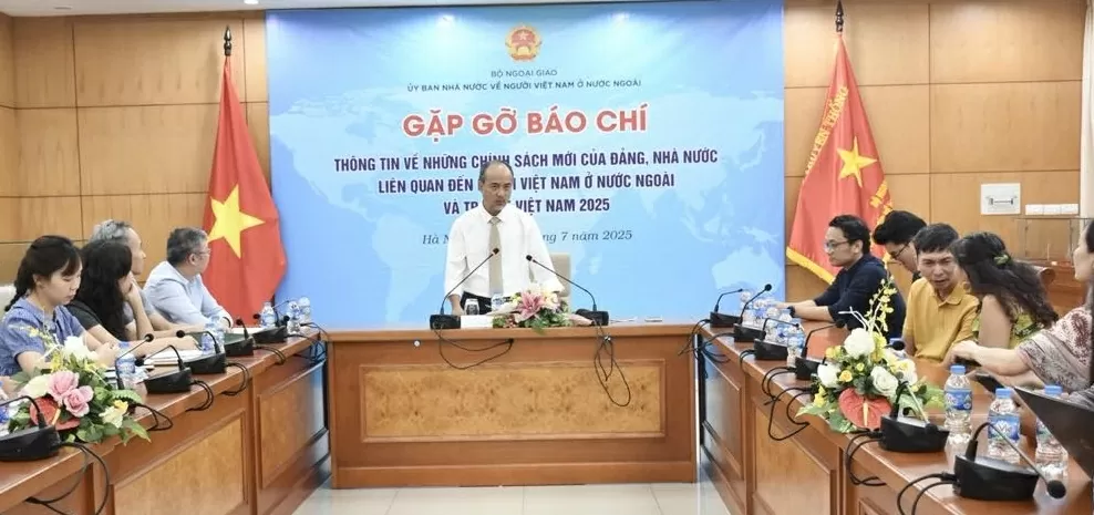 Nhiều chính sách mới liên quan đến cộng đồng người Việt Nam ở nước ngoài Nhiều chính sách mới liên quan đến cộng đồng người Việt Nam ở nước ngoài