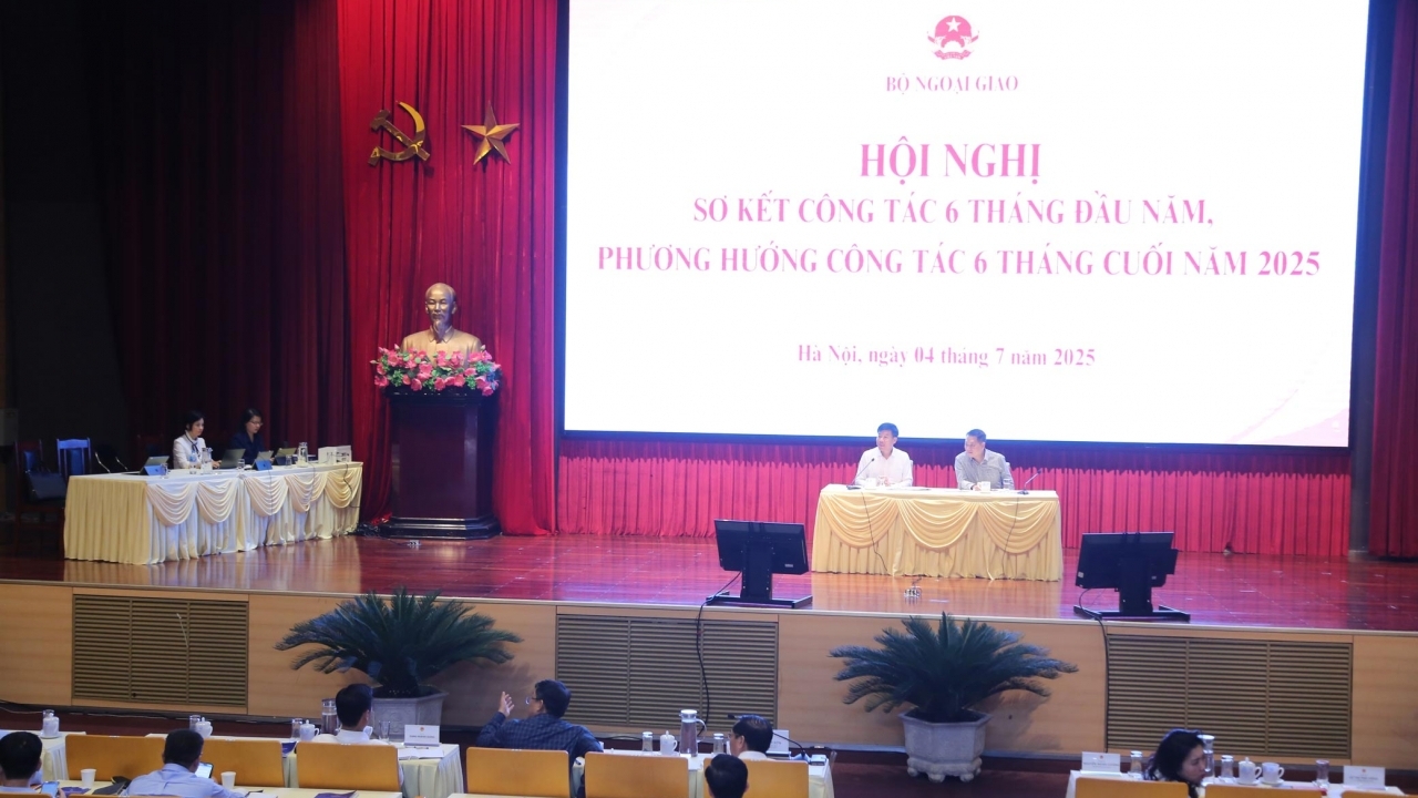 Bộ Ngoại giao tổ chức Hội nghị sơ kết công tác 6 tháng đầu năm và phương hướng nhiệm vụ 6 tháng cuối năm