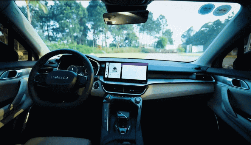 Nội thất của Lynk & Co 06 Core Plus được thiết kế theo phong cách chiến đấu cơ