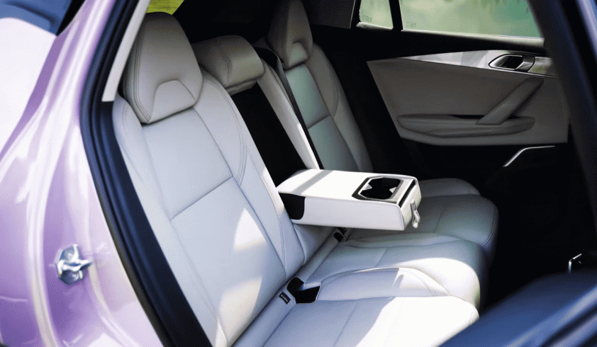 Form ghế được thiết kế công thái học