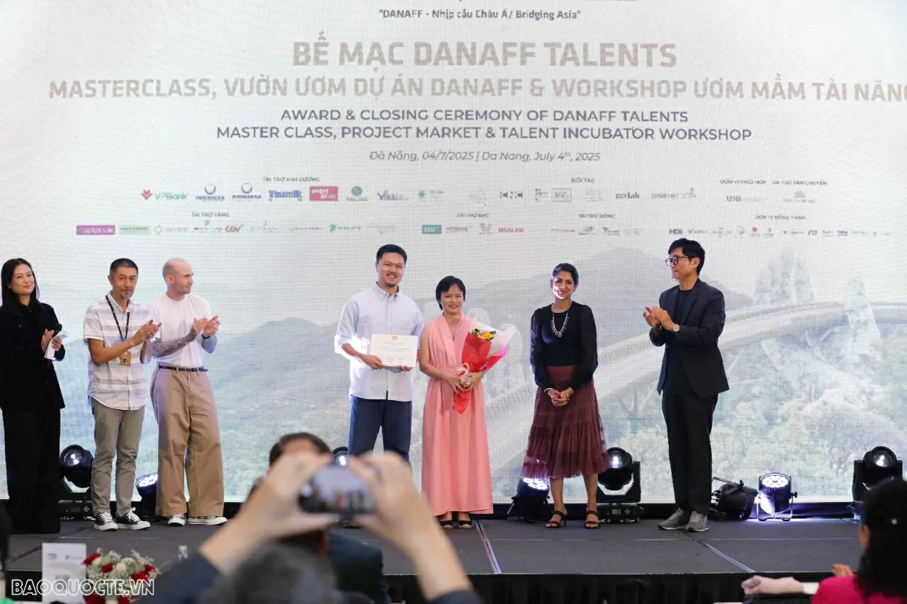 Trao 13.000 USD cho ba dự án điện ảnh trẻ xuất sắc tại DANAFF TALENTS 2025 Trao 13.000 USD cho ba dự án điện ảnh trẻ xuất sắc tại DANAFF TALENTS 2025