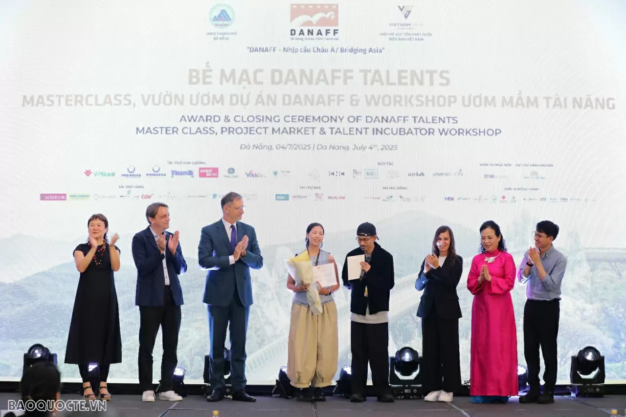 Trao 13.000 USD cho ba dự án điện ảnh trẻ xuất sắc tại DANAFF TALENTS 2025 Trao 13.000 USD cho ba dự án điện ảnh trẻ xuất sắc tại DANAFF TALENTS 2025