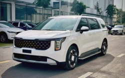 Kia Carnival 2024 giảm giá hơn 100 triệu đồng tại đại lý