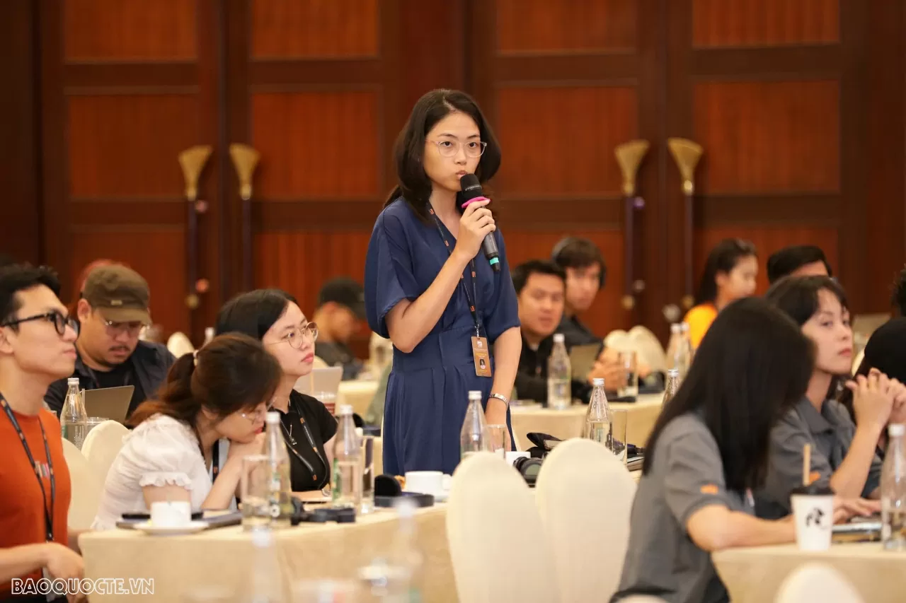 Đạo diễn Kang Je Gyu và hành trình tạo dựng những bộ phim bom tấn của Hàn Quốc Đạo diễn Kang Je Gyu và hành trình tạo dựng những bộ phim bom tấn của Hàn Quốc