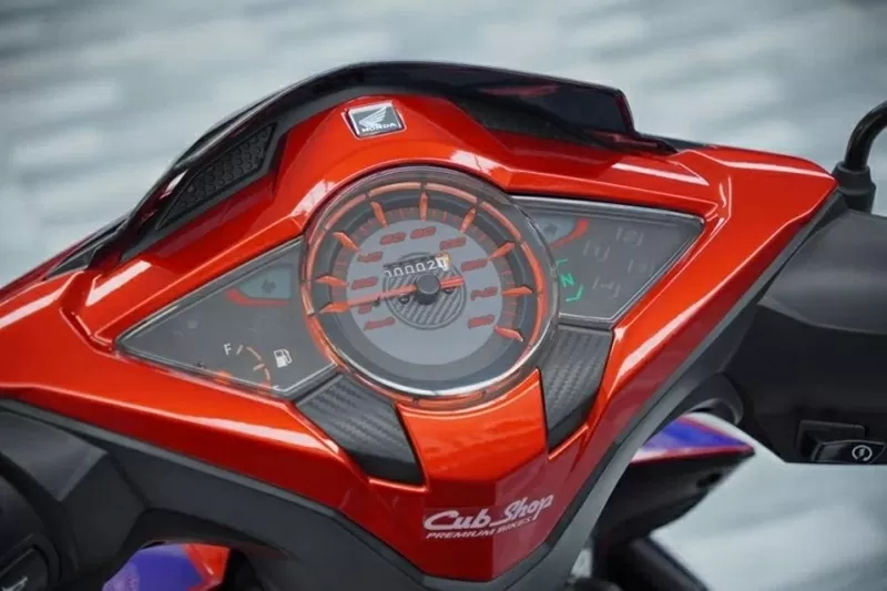 Trang bị trên Honda Dash 125 HRC không có nhiều thay đổi so với phiên bản tiêu chuẩn Trang bị trên Honda Dash 125 HRC không có nhiều thay đổi so với phiên bản tiêu chuẩn