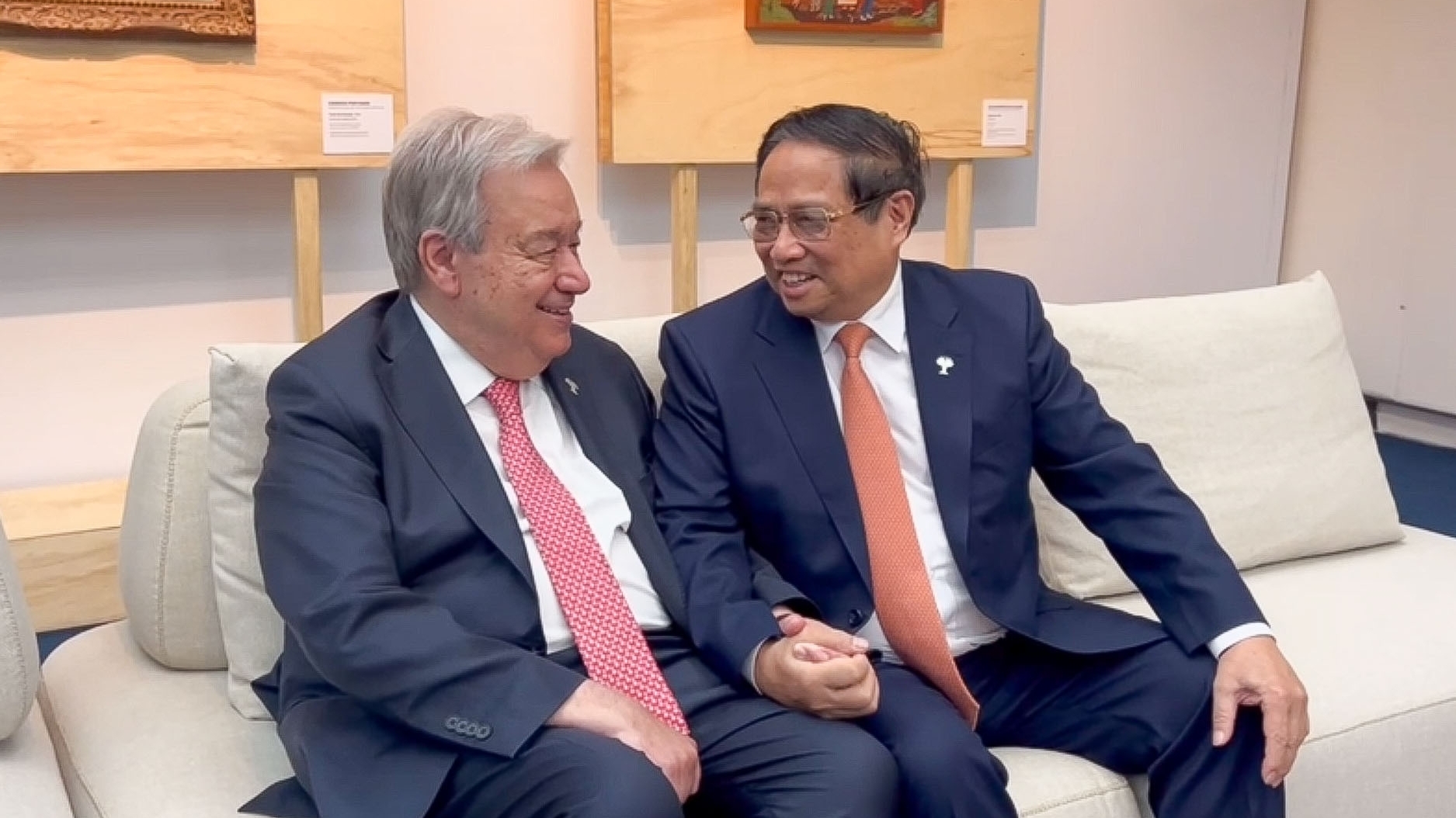 Thủ tướng gặp Tổng Thư ký Liên hợp quốc, lãnh đạo các nước tại Hội nghị thượng đỉnh BRICS mở rộng