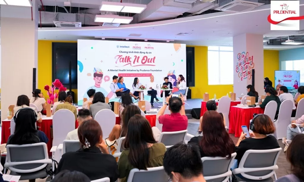 Nhóm người yếu thế Nhóm người yếu thế