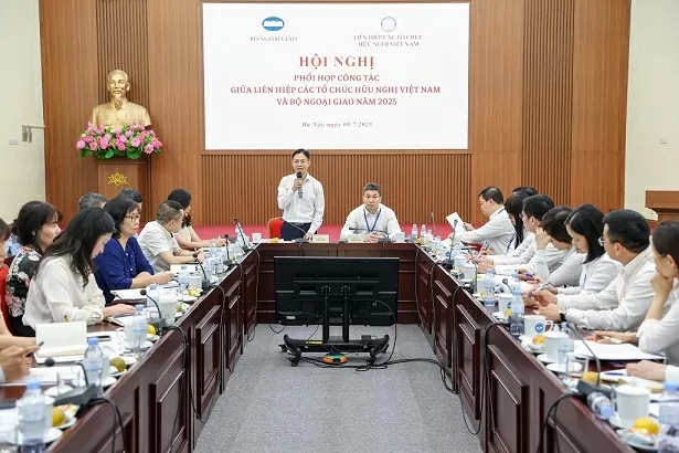 Bộ Ngoại giao và Liên hiệp các tổ chức hữu nghị Việt Nam phối hợp công tác trong tình hình mới Bộ Ngoại giao và Liên hiệp các tổ chức hữu nghị Việt Nam phối hợp công tác trong tình hình mới