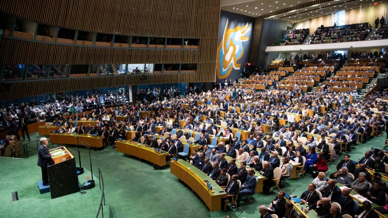 Hội đồng Nhân quyền Liên hợp quốc thông qua Nghị quyết thúc đẩy phát triển, lấy con người làm trung tâm