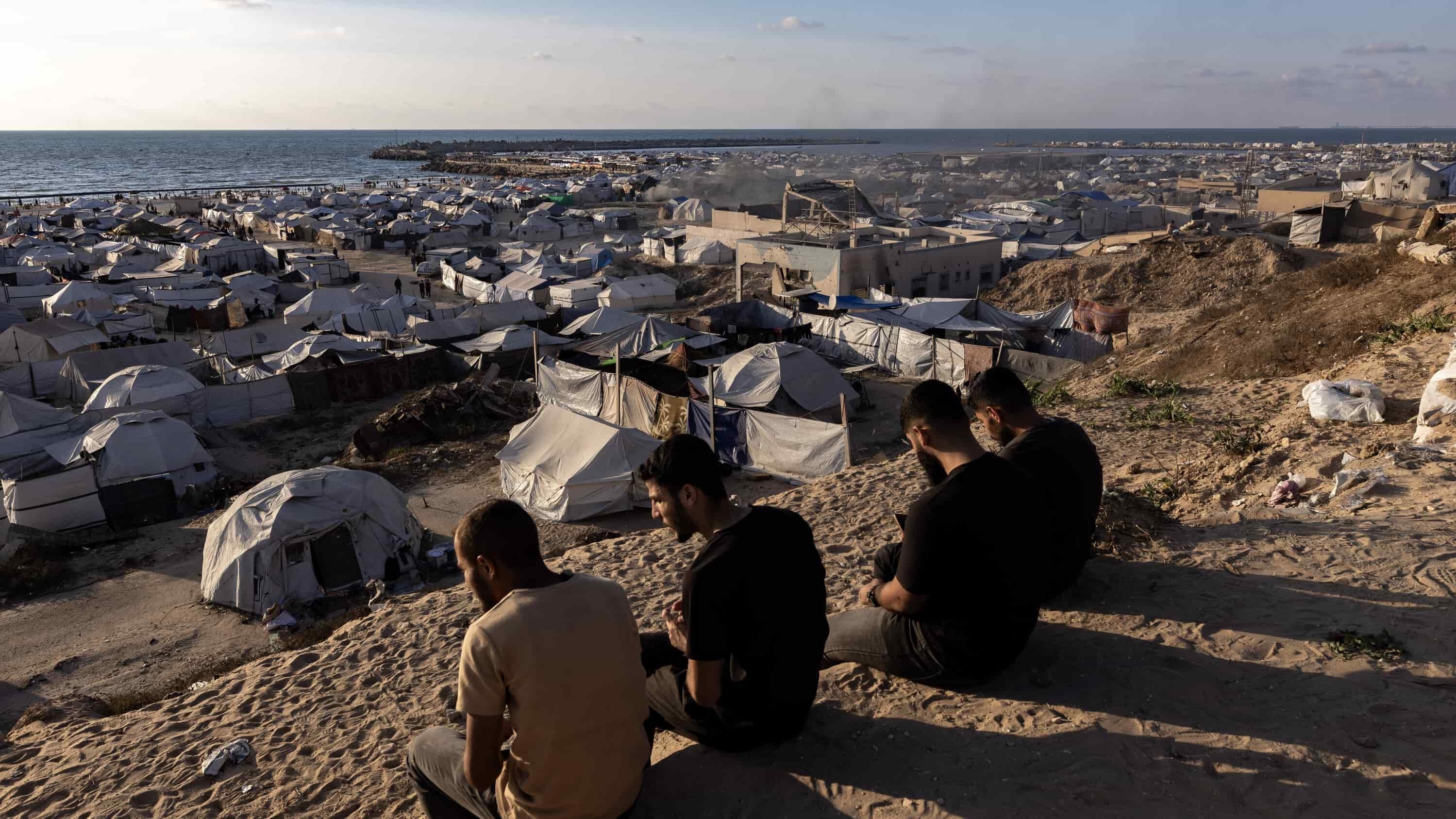 Xung đột Dải Gaza: Vượt qua bất đồng nghiêm trọng, Israel và Hamas tiến sát thỏa thuận ngừng bắn