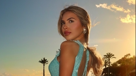 Cận cảnh nhan sắc bạn gái cũ Liam Delap