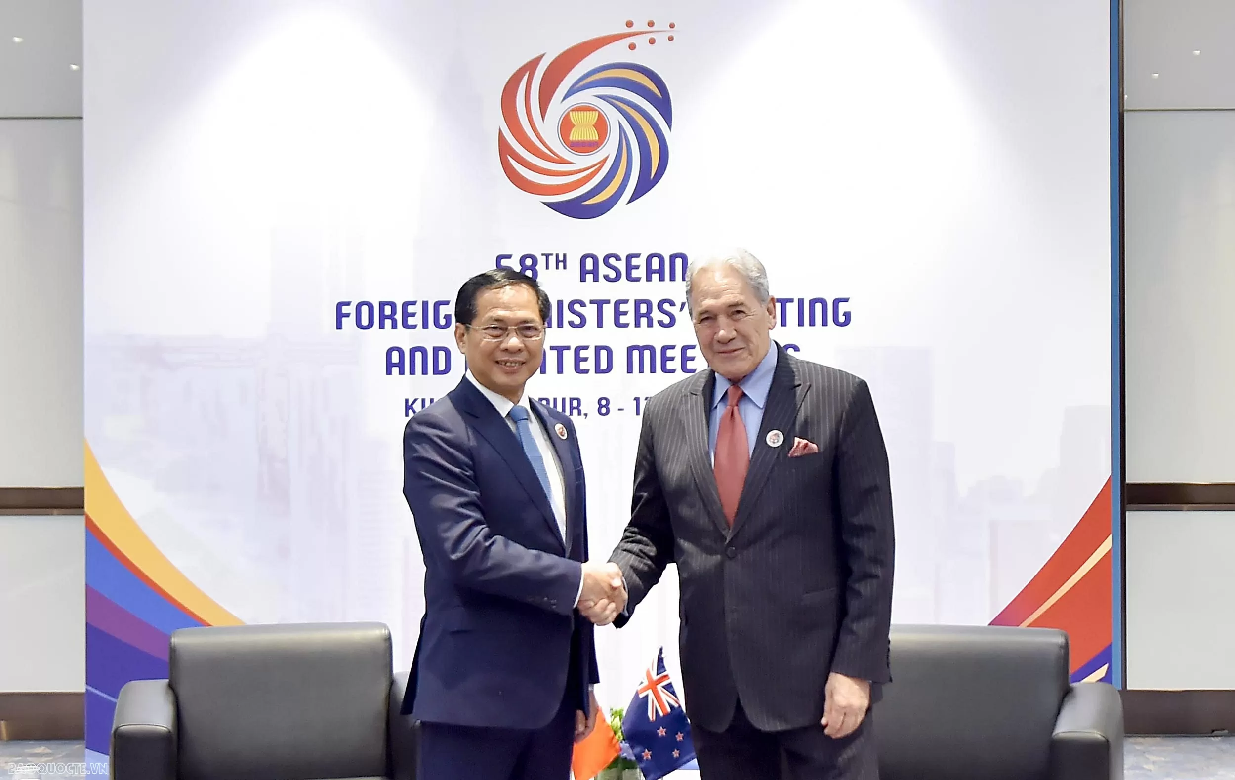 Phó Thủ tướng, Bộ trưởng Ngoại giao Bùi Thanh Sơn gặp Bộ trưởng Ngoại giao New Zealand Winston Peters Việt Nam-New Zealand hướng đến kim ngạch thương mại 3 tỷ USD vào năm 2026