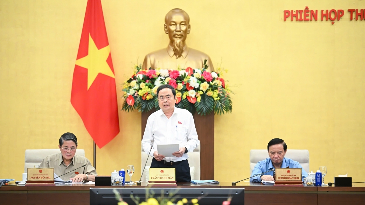 Ủy ban Thường vụ Quốc hội thông qua 3 Nghị quyết; Chính phủ dự kiến trình 90 nội dung tại kỳ họp thứ 10