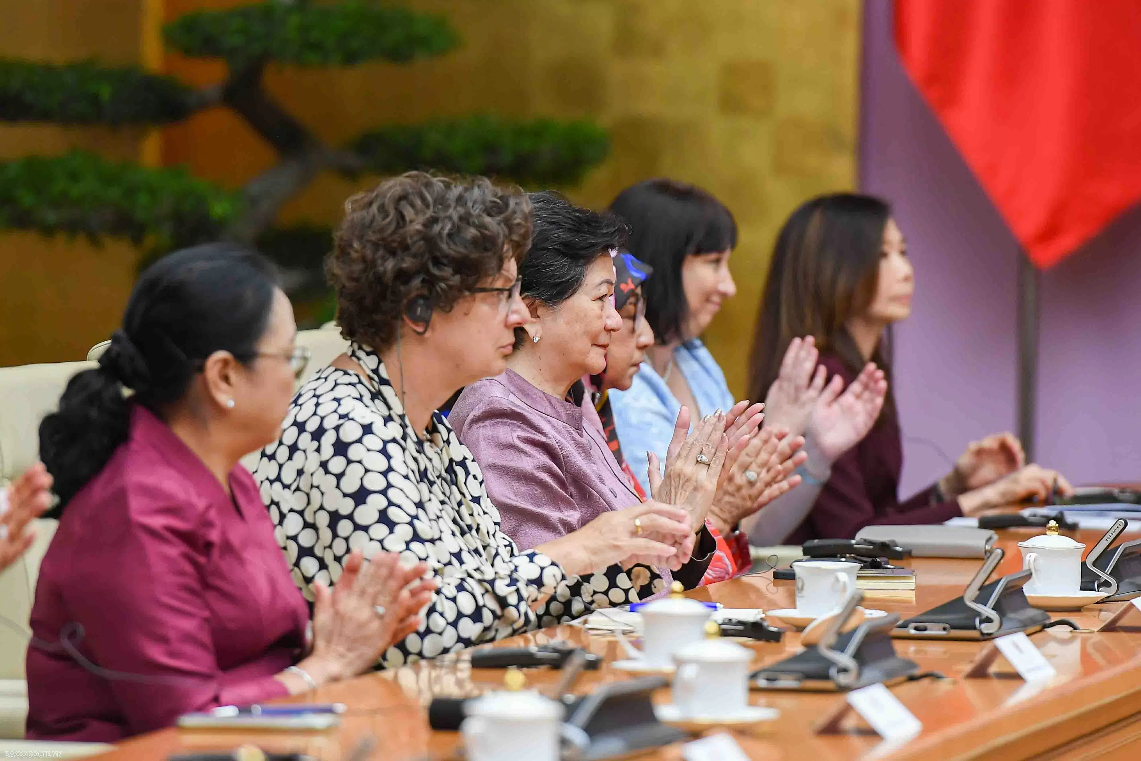 Các nhà ngoại giao nữ: Những nhân tố đặc biệt trong thực hiện khát vọng của nhân loại Các nhà ngoại giao nữ: Những nhân tố đặc biệt trong thực hiện khát vọng của nhân loại