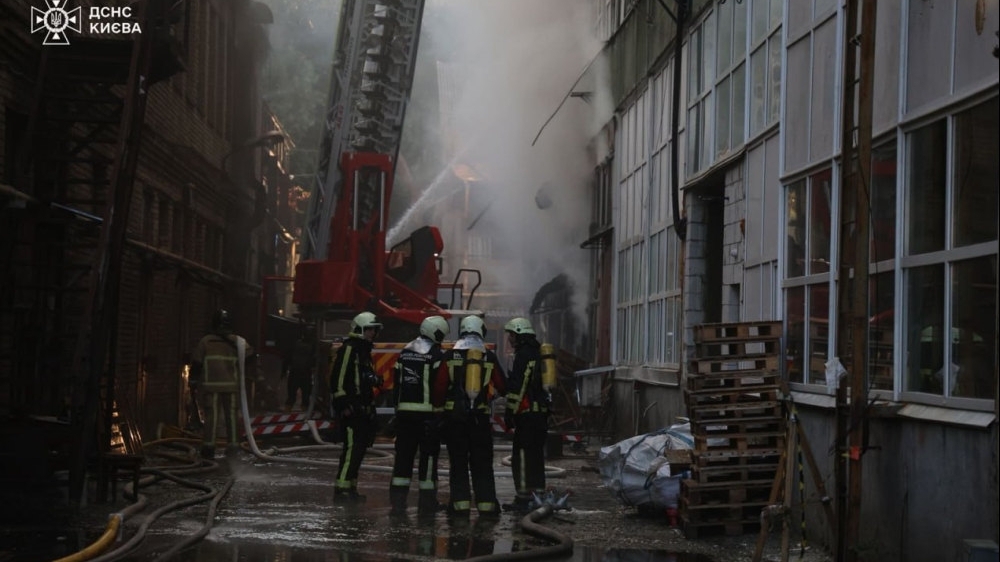 Xung đột Ukraine: Chiến thuật mới của Nga, Đại sứ quán Vatican bị hư hại, Mỹ lần đầu họp cùng liên minh ủng hộ Kiev