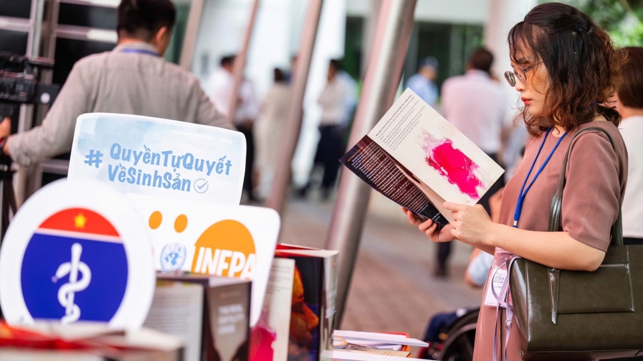 Ngày Dân số thế giới năm 2025: Đề cao quyền tự quyết về sinh sản trong một thế giới đang thay đổi