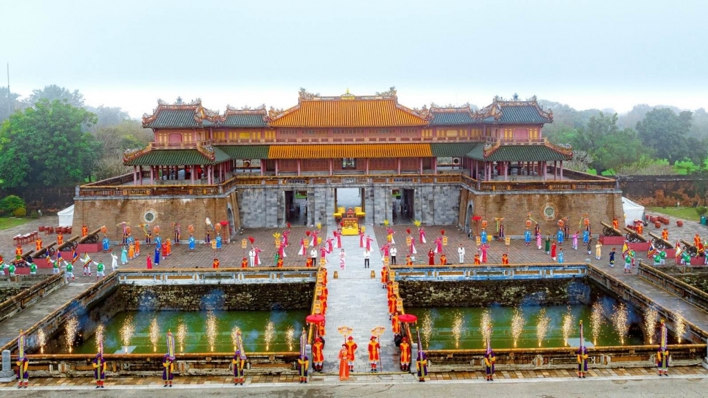 Thành phố Huế cùng đất nước bước vào kỷ nguyên mới