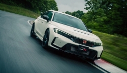 Top 10 xe ô tô bán chậm nhất thị trường Việt Nam nửa đầu năm 2025