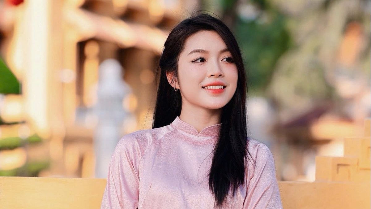 Vẻ đẹp gây thương nhớ của hotgirl bóng chuyền Hà Kiều Vy